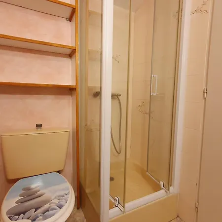 別荘 Maisonnette Ensoleillee Pres De La Pour 4 Pers. A - Fr-1-476-21