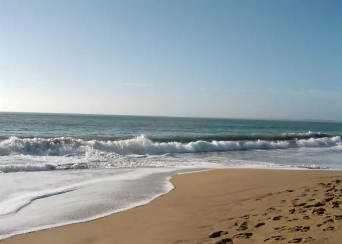 Maisonnette Ensoleillée Près De La Pour 4 Pers. à - Fr-1-476-21 Hébergement de vacances La Faute-sur-Mer