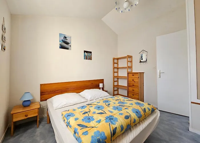 Maisonnette Ensoleillée Près De La Pour 4 Pers. à - Fr-1-476-21 La Faute-sur-Mer