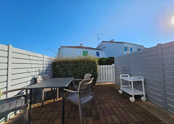 Maisonnette Ensoleillée Près De La Pour 4 Pers. à - Fr-1-476-21 *