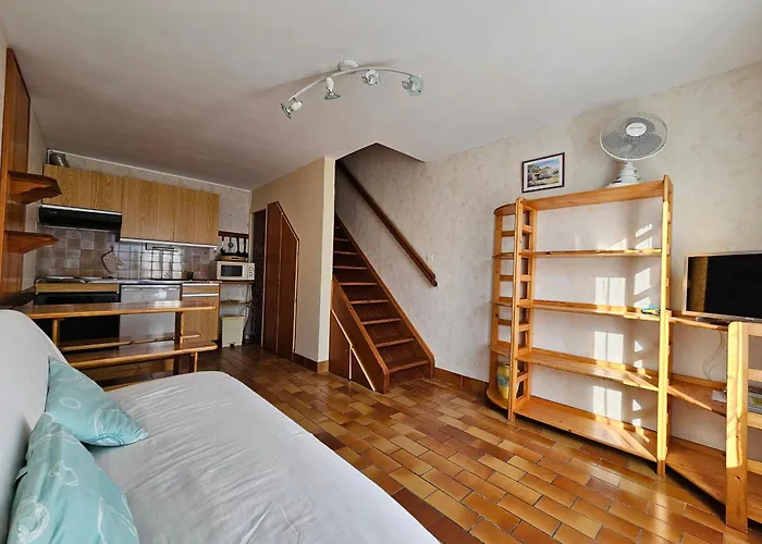 Maisonnette Ensoleillée Près De La Pour 4 Pers. à - Fr-1-476-21 * La Faute-sur-Mer