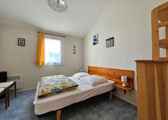 Maisonnette Ensoleillée Près De La Pour 4 Pers. à - Fr-1-476-21